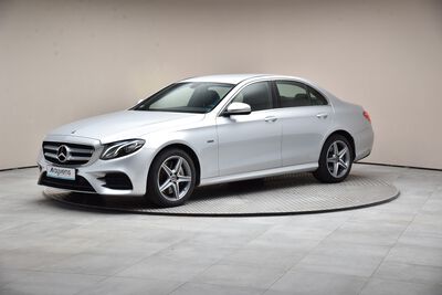 Mercedes-Benz E-Osztály Limuzin