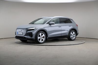 AUDI Q4