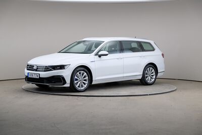 VOLKSWAGEN Passat VOLKSWAGEN Passat