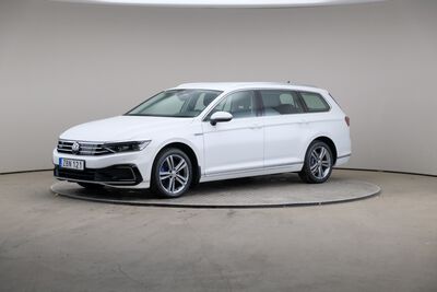 VOLKSWAGEN Passat VOLKSWAGEN Passat