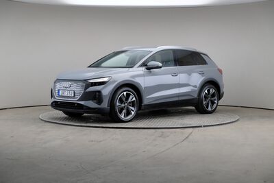 AUDI Q4