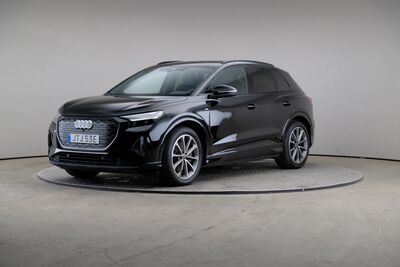 AUDI Q4