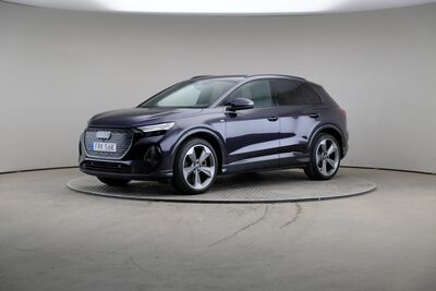 AUDI Q4