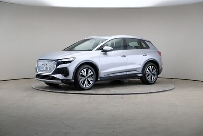AUDI Q4