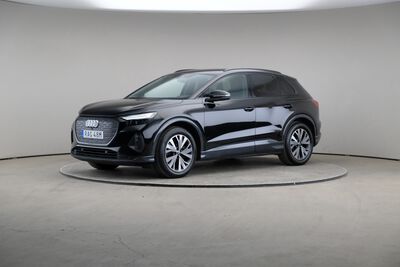 AUDI Q4