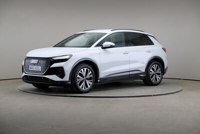AUDI Q4
