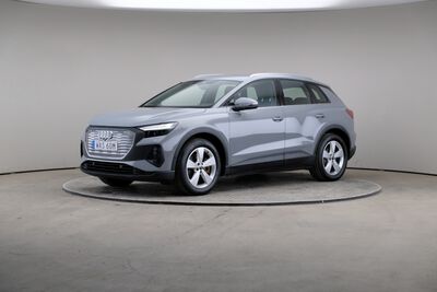 AUDI Q4