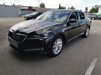&Scaron;koda Superb